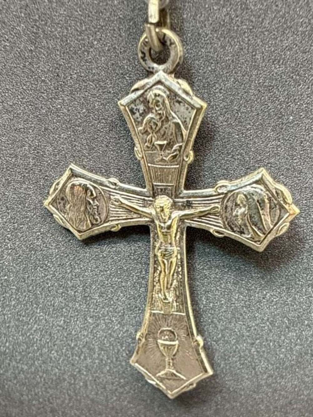 Vtg Italian Rosary Silver Tone Crucifix Yellow & Green Beads Italy Catholic - Picture 5 of 16